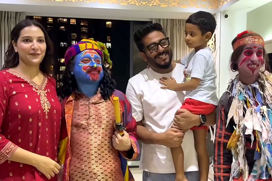 ‘আবার বিয়ে দিয়ে দেব…’, আচমকাই রাজ-শুভশ্রীর বাড়িতে ‘বহুরূপী’ শিবপ্রসাদ
