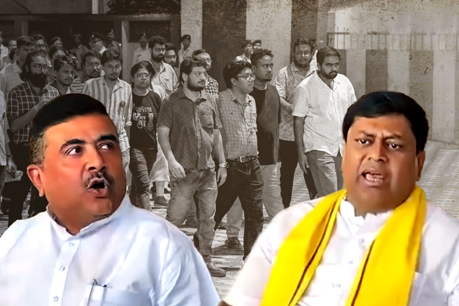 ‘জুনিয়র ডাক্তারদের আন্দোলনের অপমৃত্যু’, আর জি কর আন্দোলনে ‘সরব’ শুভেন্দু