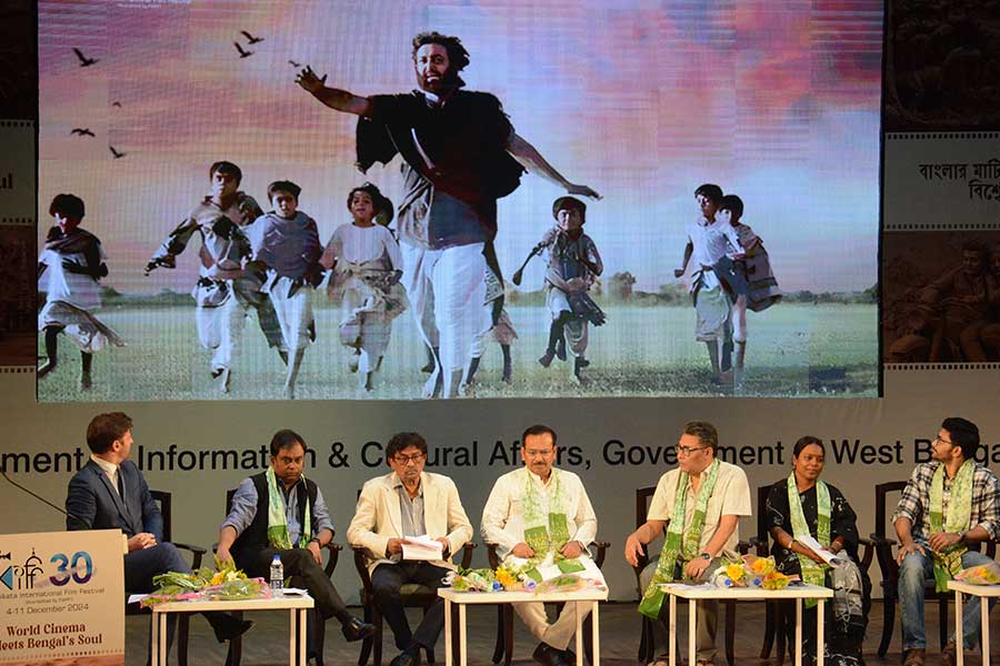 কলকাতা চলচ্চিত্র উৎসবে মাততে তৈরি তিলোত্তমা, জমকালো অনুষ্ঠানে মিলল বিশ্ব সিনেমার হদিশ