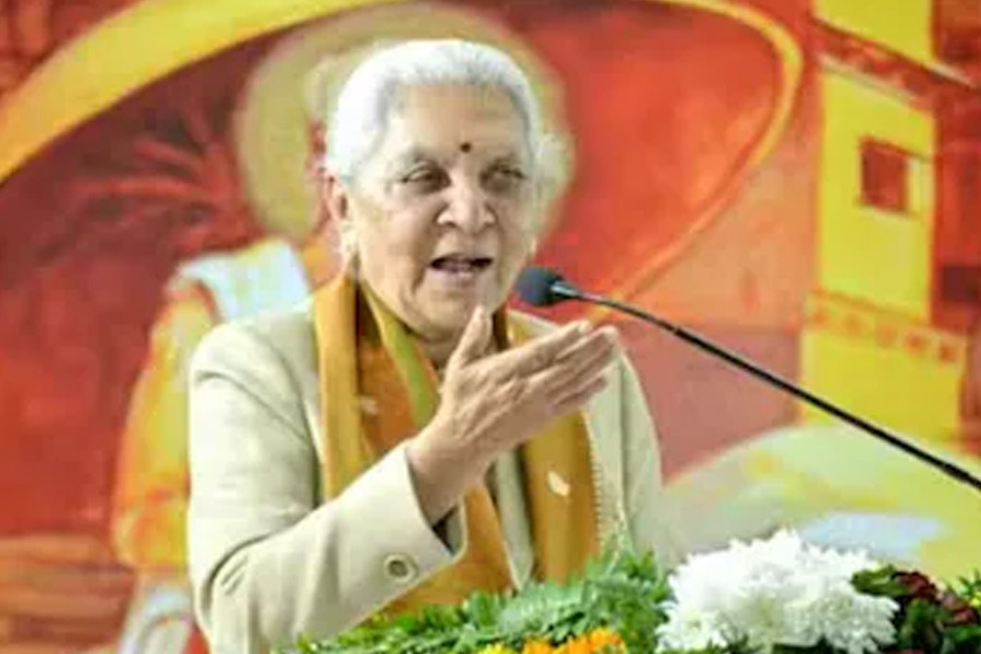 ‘কুম্ভকর্ণ প্রযুক্তিবিদ, ঘুমের নামে টানা ৬ মাস গবেষণা করতেন’, ‘গুপ্তজ্ঞান’ দিলেন উত্তরপ্রদেশের রাজ্যপাল