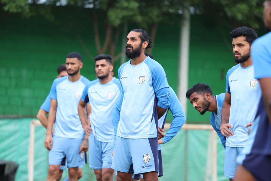 প্রায় দশ মাস পরে ভারতীয় জার্সিতে সন্দেশ, প্রথম জয় পেতে মরিয়া কোচ মানোলো