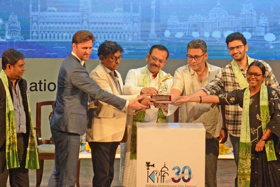 কলকাতা চলচ্চিত্র উৎসবে মুখ্যমন্ত্রীর ভাবনায় থিম সং, থাকছে ২৯ দেশের ছবি