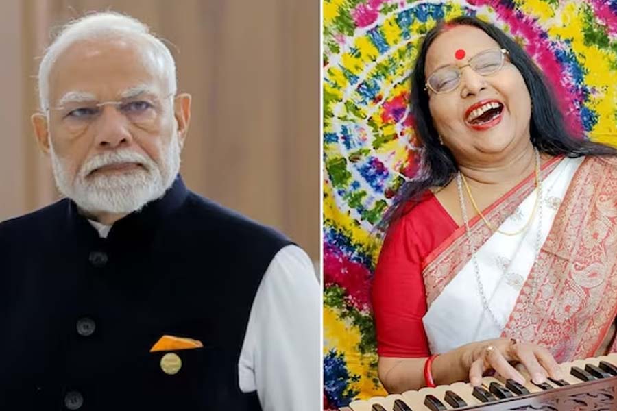 ভেন্টিলেশনে সঙ্গীতশিল্পী সারদা সিনহা, গায়িকার চিকিৎসায় সাহায্যের আশ্বাস প্রধানমন্ত্রী মোদির
