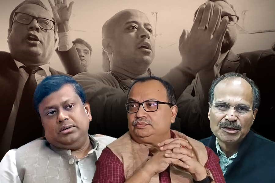 বাংলাদেশে চিন্ময় প্রভুর গ্রেপ্তারির আঁচ বঙ্গীয় রাজনীতিতে!