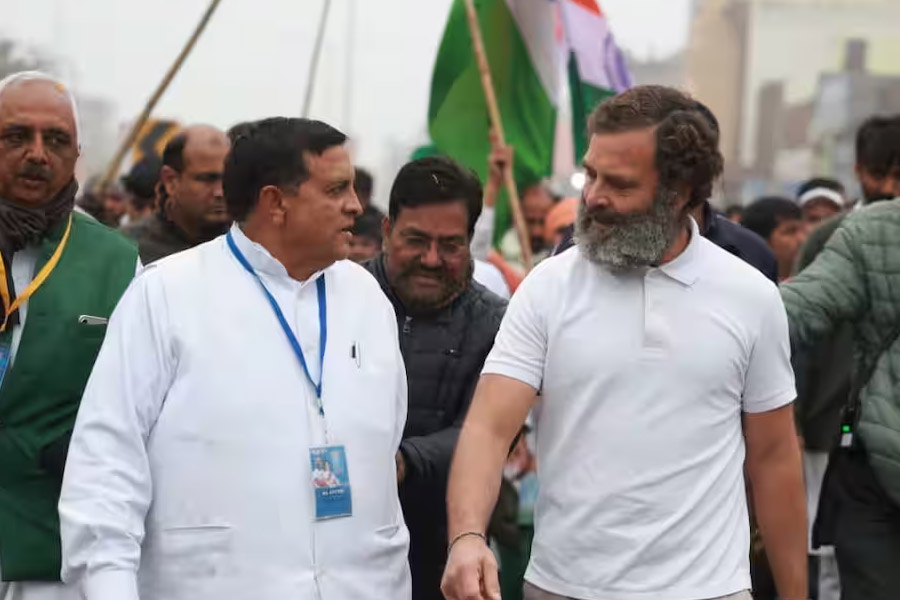 প্রকাশ্যে যুবতীকে গোপনাঙ্গ দেখালেন কংগ্রেস নেতা! ভিডিও ভাইরাল, উত্তাল রাজনৈতিক মহল