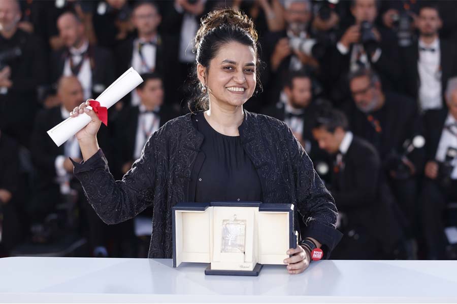 ‘অল উই ইম্যাজিন অ্যাজ লাইট’-এ সলিল চৌধুরীর গান, কানজয়ী ছবি নিয়ে কী বললেন পরিচালক পায়েল?