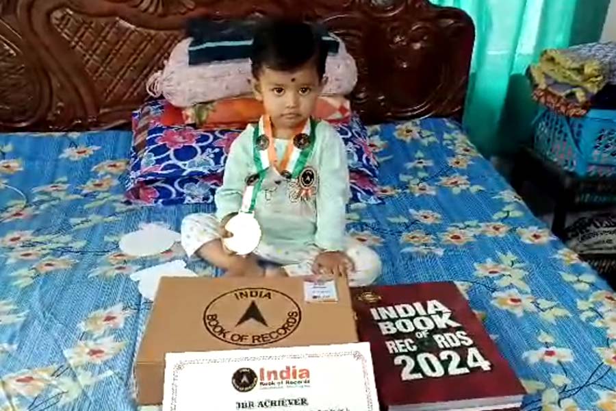 জিনিয়াস  সৈন্দ্রিক! ‘ইন্ডিয়া বুক অফ রেকর্ডসে’ উঠল নাম