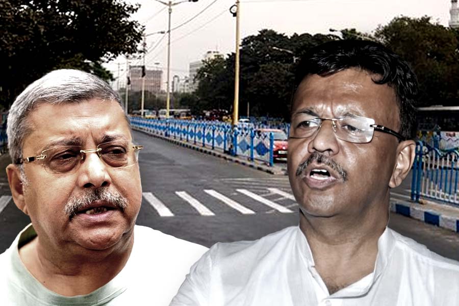 ওয়াকফ বিল বিরোধিতায় মহাসমাবেশের ডাক মমতার, শনিতে রানি রাসমণি রোডে প্রতিবাদ