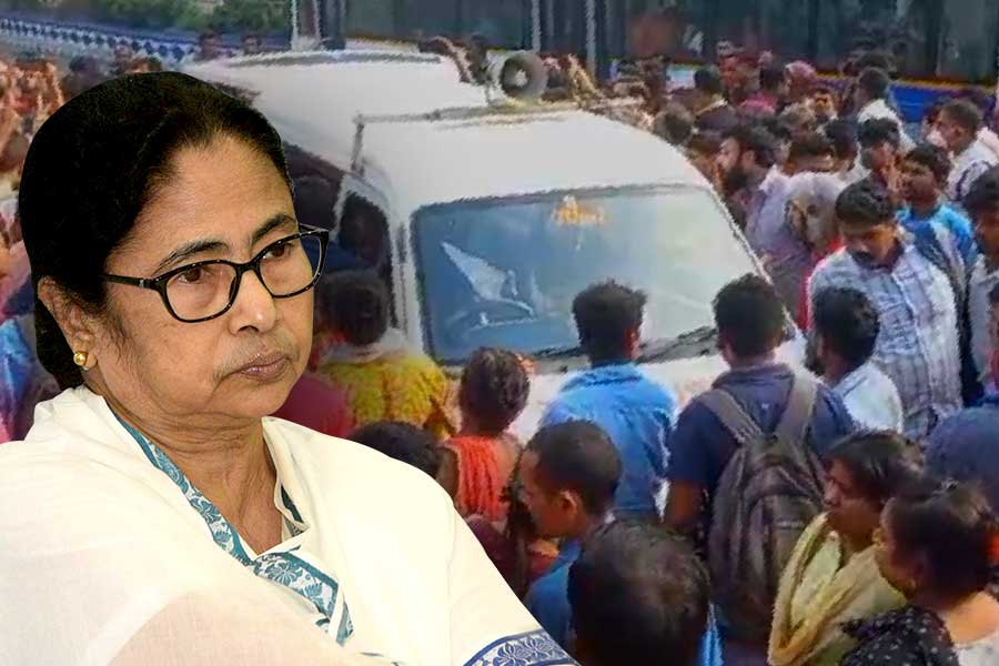 একের পর এক পথদুর্ঘটনায় উদ্বিগ্ন মুখ্যমন্ত্রী, পরিবহণ মন্ত্রীকে ফোন, কড়া পদক্ষেপের আশ্বাস