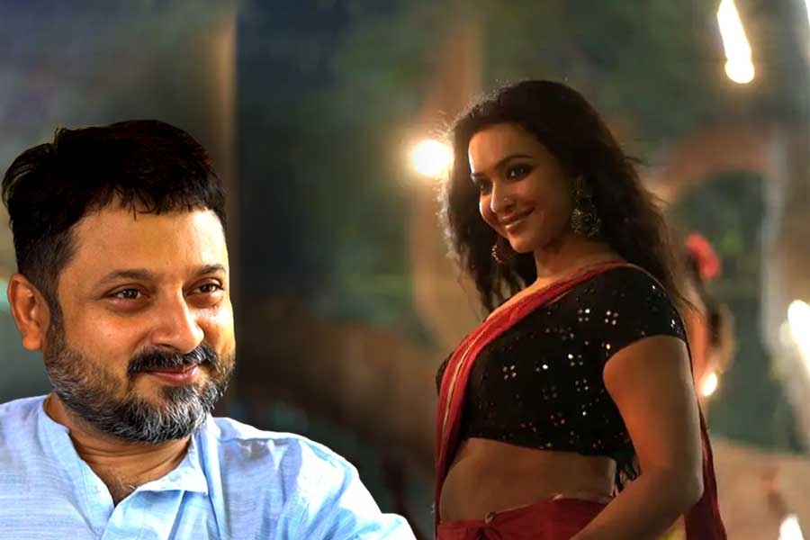 চন্দননগরের জগদ্ধাত্রী পুজোয় ‘ডাকাতিয়া বাঁশি’র ম্যাজিক, ‘ব্লকবাস্টার’ গান নিয়ে কী লিখলেন শিবপ্রসাদ?