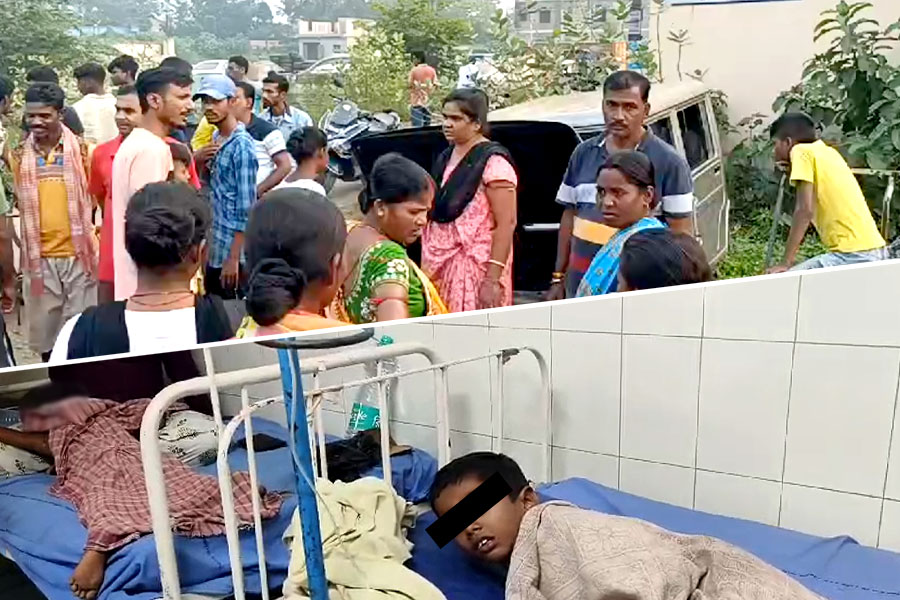 আগুন নিয়ে খেলা, ঝলসে গেল ৪ খুদে!