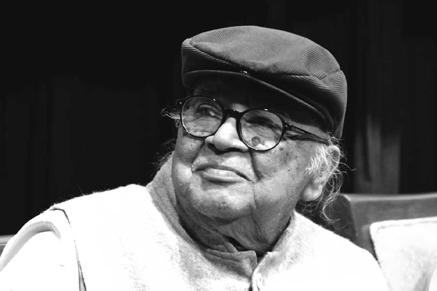 বাঞ্ছারামের বাগান শূন্য! প্রয়াত কিংবদন্তি অভিনেতা মনোজ মিত্র