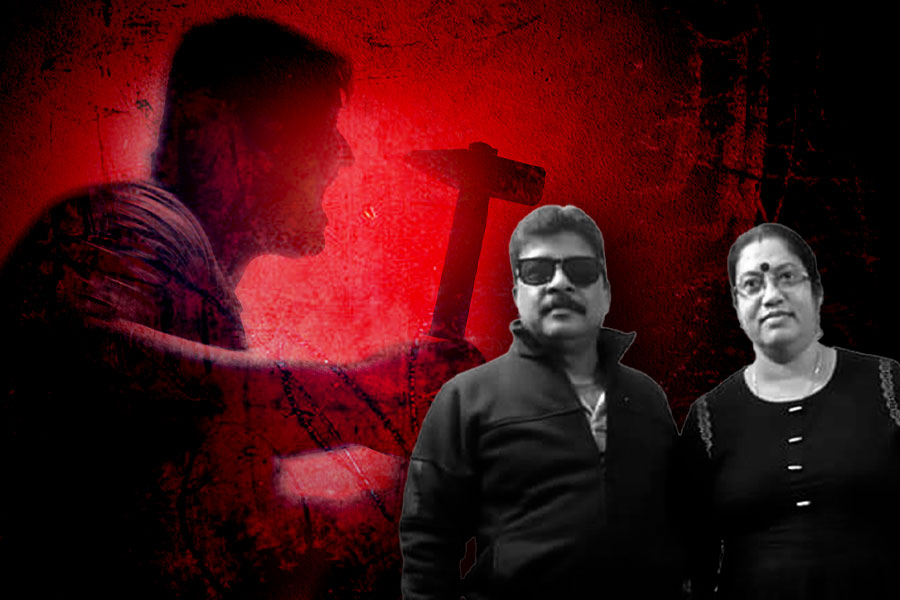 একই পরিবারের ৪ জনকে হাতুড়ি দিয়ে থেঁতলে খুনের চেষ্টা! পুলিশের জালে যুবক