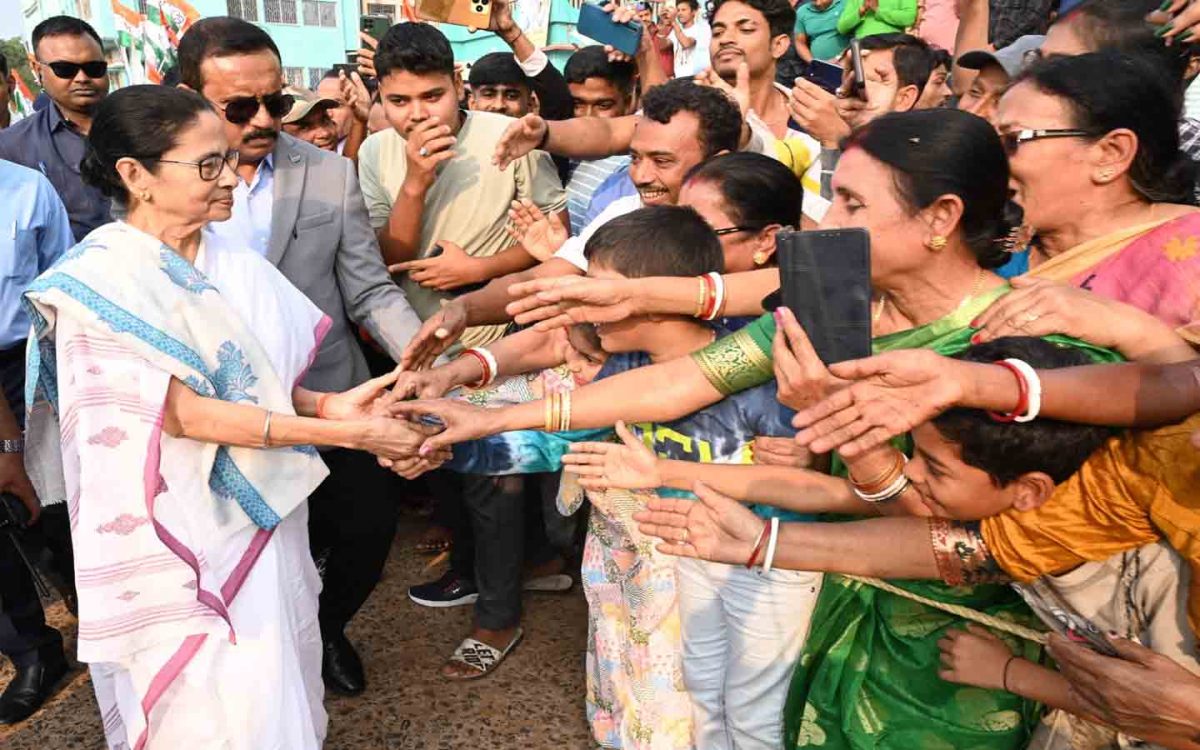 জগন্নাথ মন্দিরের কাজ কত দূর? খতিয়ে দেখতে দিঘায় মুখ্যমন্ত্রী, সারলেন জনসংযোগও