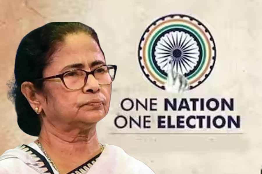 ‘বাংলা কখনও মাথানত করবে না’, ‘এক দেশ, এক নির্বাচন’ নিয়ে ফের হুঙ্কার মমতার