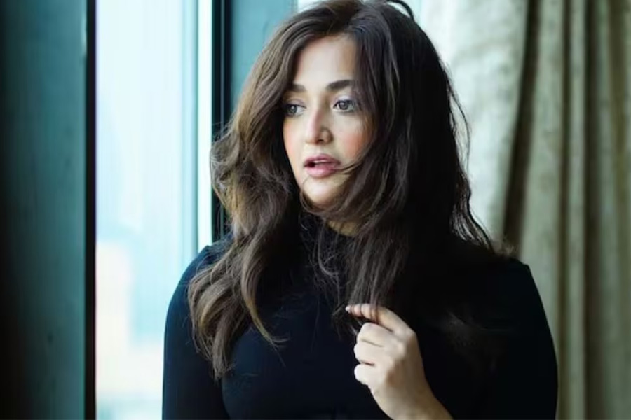মাঝপথেই কনসার্ট ছেড়ে বেরিয়ে গেলেন মোনালি, এত কেন রেগে গেলেন গায়িকা?