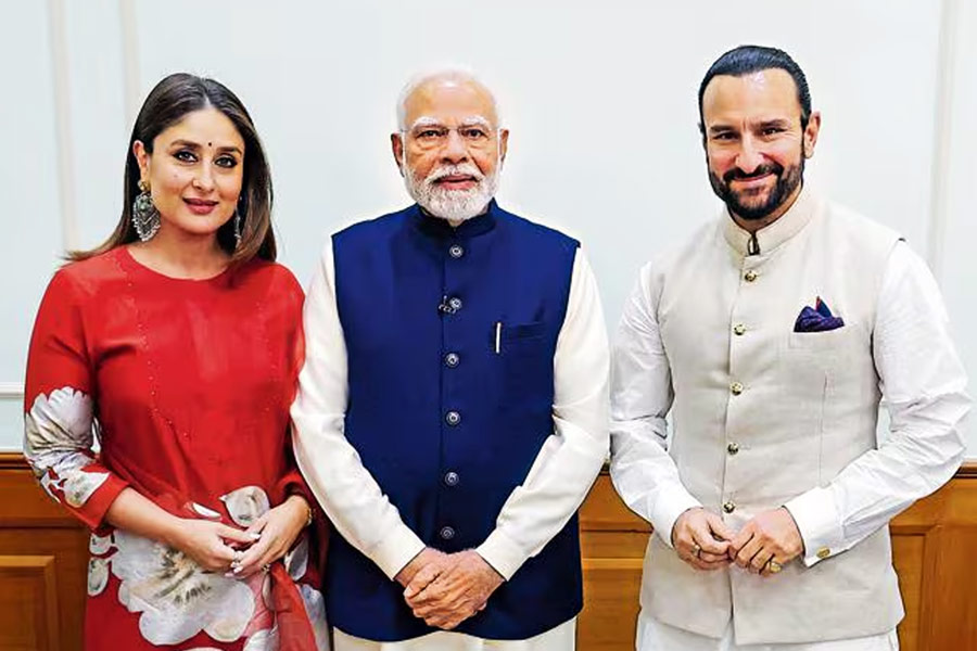 ‘মাত্র ৩ ঘণ্টা ঘুমিয়ে দেশ চালান মোদি’, প্রধানমন্ত্রীর প্রশংসায় পঞ্চমুখ সইফ