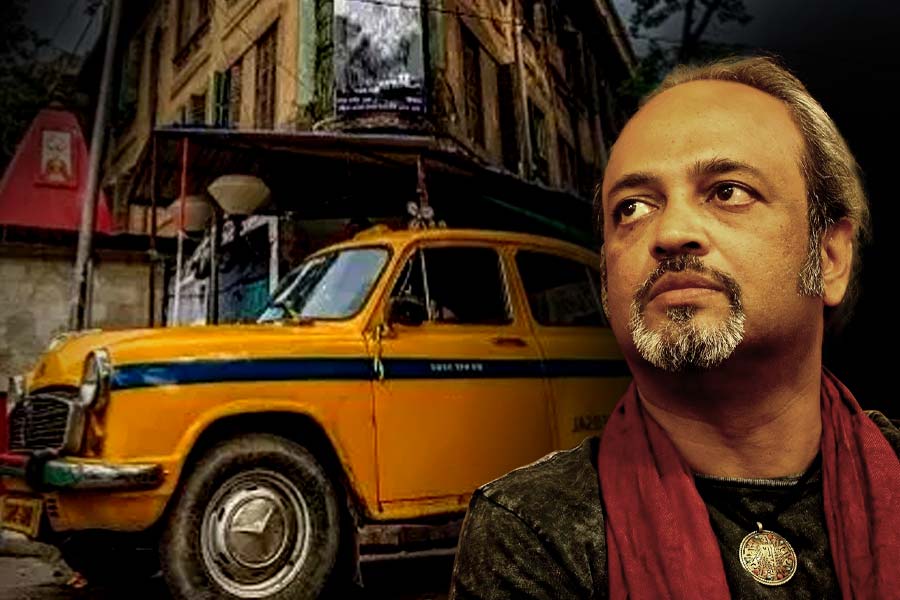 ‘যা করার করে নিন’, হলুদ ট‌্যাক্সির চালকের হাতে হেনস্তার শিকার সৌমিত্র