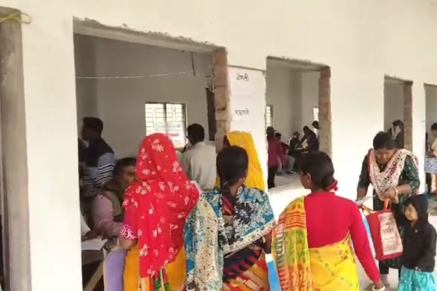 পঞ্চায়েতের বকেয়া না মেটালে জুটবে না বিধবা ভাতা! বনগাঁর দুয়ারে সরকার ক্যাম্পে বিতর্ক