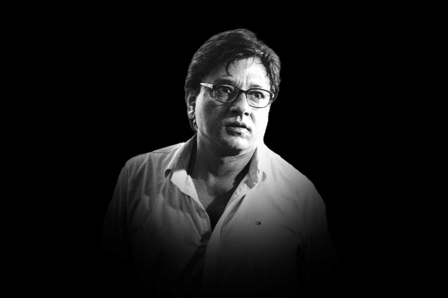 প্রয়াত পরিচালক অরুণ রায়