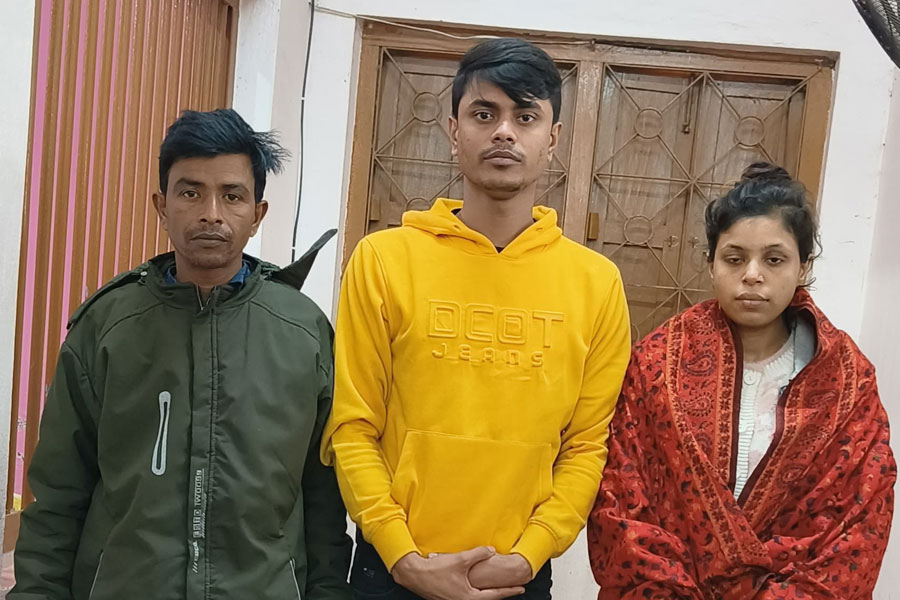 ফের অনুপ্রবেশ! নদিয়ার হাঁসখালি থেকে গ্রেপ্তার ৩ অনুপ্রবেশকারী-সহ ভারতীয় দালাল