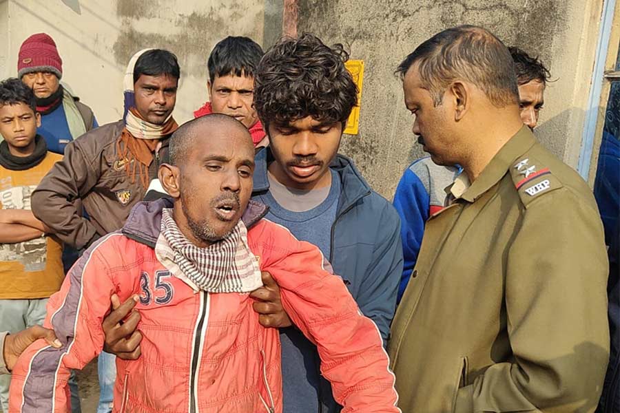 একের পর এক বঁটির কোপ, বউদিকে ‘খুনে’র দায়ে দুর্গাপুরে গ্রেপ্তার দেওর