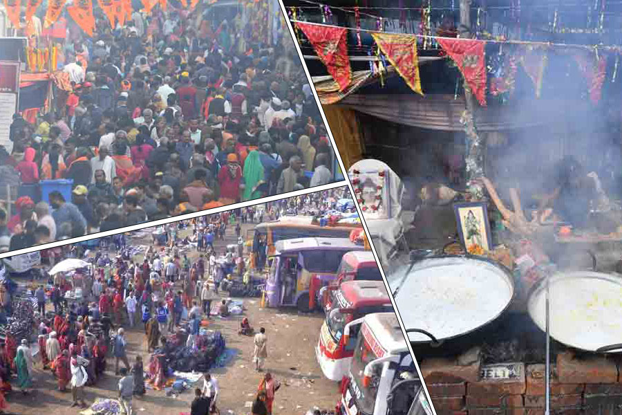 ধর্মতলা-বাবুঘাট যেন ‘মিনি গঙ্গাসাগর’, ট্রানজিট পয়েন্টে জনারণ্য