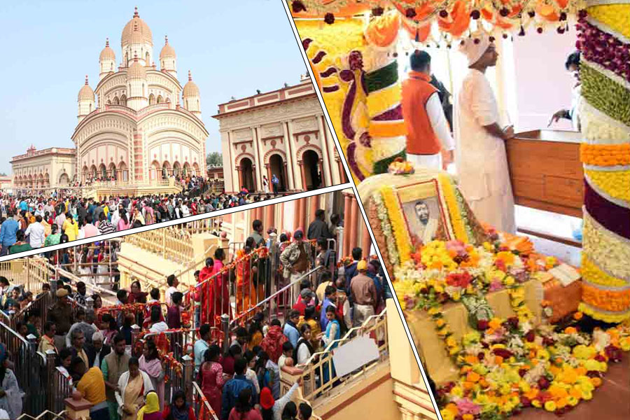 কল্পতরু উৎসবে দক্ষিণেশ্বর-কাশীপুর উদ্যানবাটিতে পুণ্যার্থীর ঢল, ভিড় জমল কালীঘাটেও