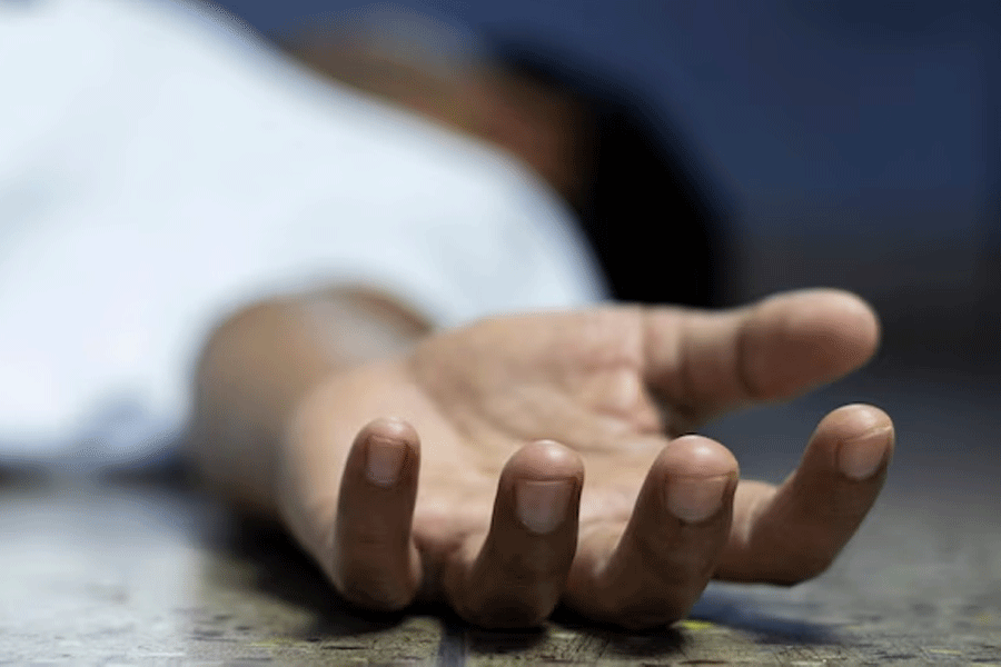 কাশ্মীরের হোটেলে উদ্ধার ৩ যুবকের দেহ, তীব্র শীতে হিটার চলায় দমবন্ধ হয়ে মৃত্যু?