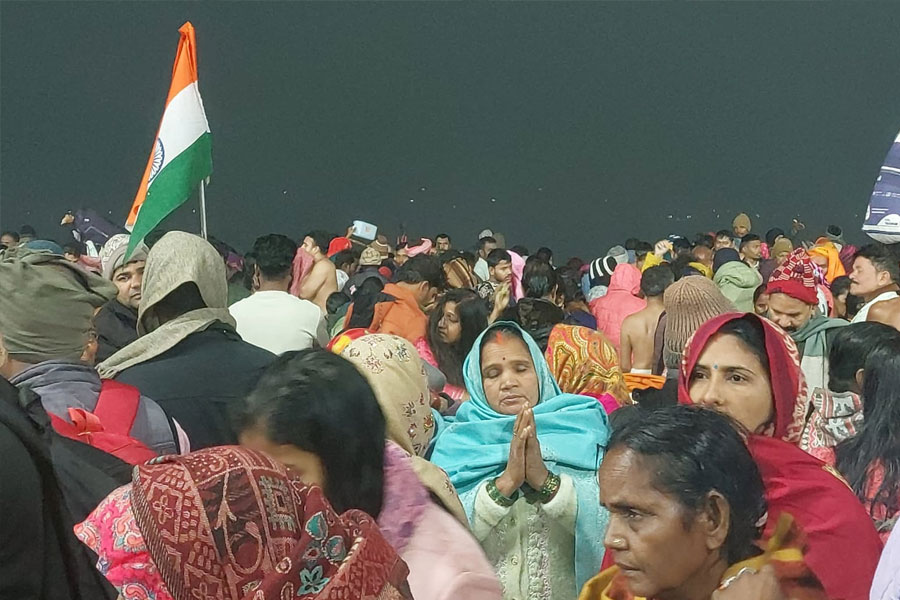 অমৃতস্নান ৬ কোটির, ৫ গুণ হোটেল ভাড়া, নিরাপত্তার বজ্র আঁটুনি মহাকুম্ভে