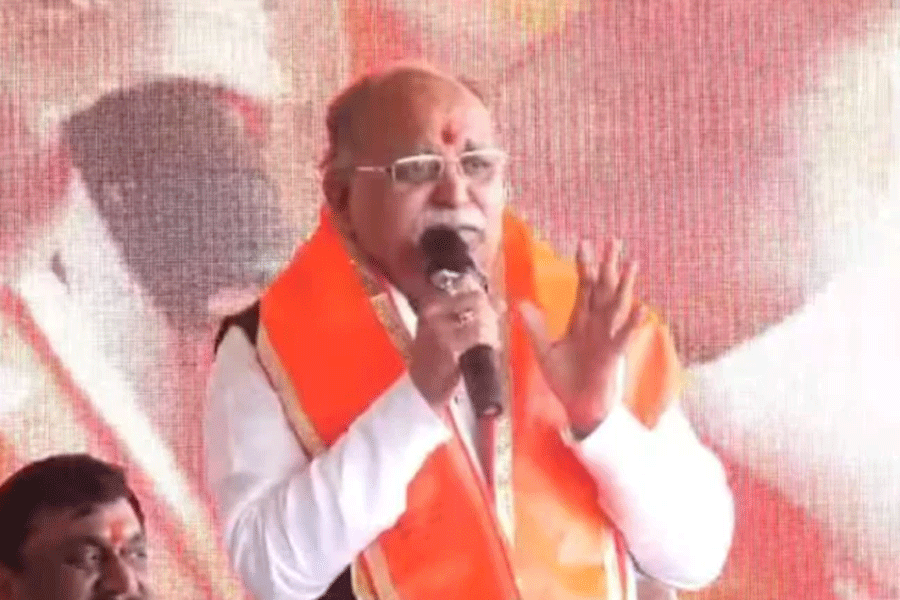 বাড়ছে পাষণ্ড! চার সন্তান হলে মিলবে ১ লক্ষ টাকা, ব্রাহ্মণ দম্পতিদের বার্তা মধ্যপ্রদেশে