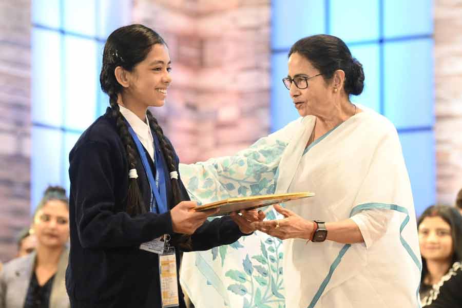 কন্যাশ্রী থেকে সবুজসাথীতে কত পড়ুয়া উপকৃত? খতিয়ান দিলেন মমতা