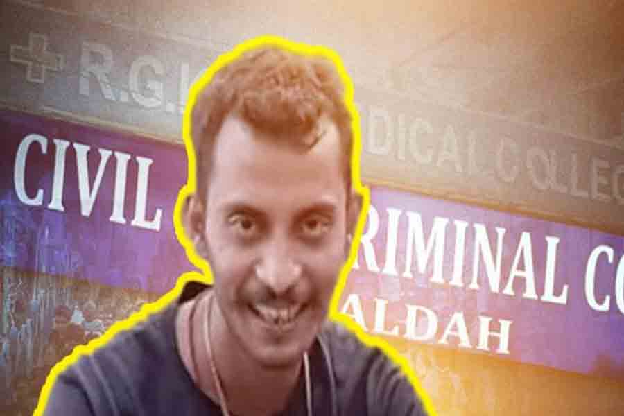 RG Kar Case Verdict – Sanjay Roy: ‘বদনাম হয়ে গেলাম’, সাজা শুনে বলল সঞ্জয়, অন্যরা জড়িত দাবি করেও নাম বলল না সিভিক