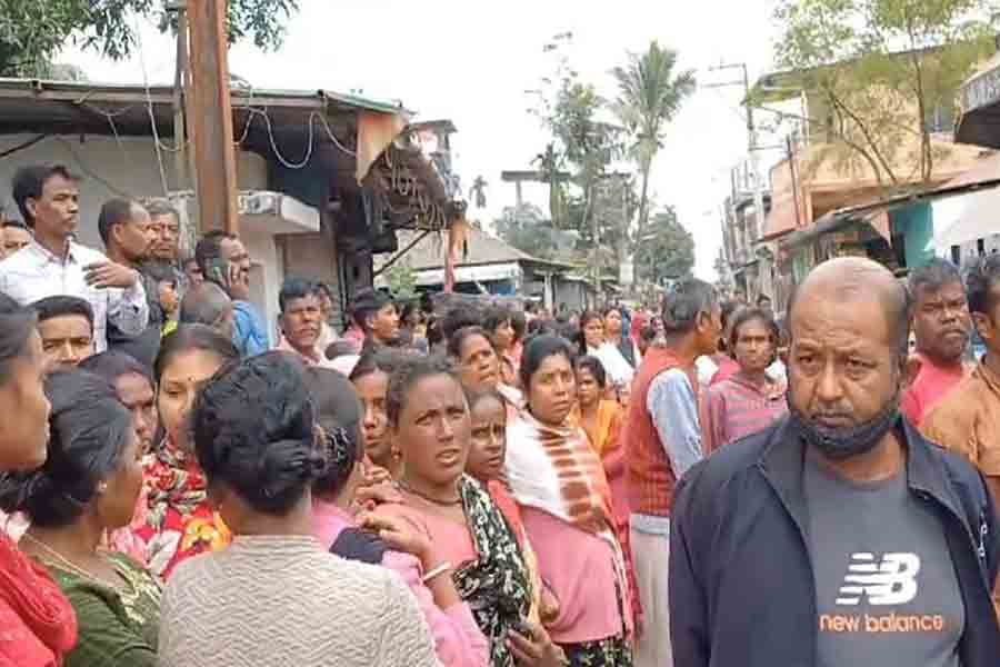 ঋণের দায়ে জর্জরিত পরিবার! শিলিগুড়িতে স্ত্রী, সন্তানকে খুন করে আত্মঘাতী রাজমিস্ত্রি