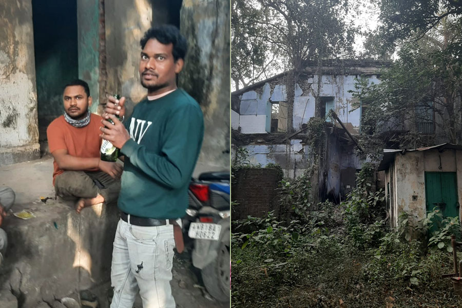 দিবালোকে মদের আসর! সমাজ বিরোধীদের ‘আখড়া’ উত্তরপাড়া হাসপাতালের পরিত্যক্ত বহির্বিভাগ