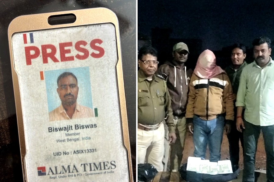 সাংবাদিক পরিচয়ে জাল নোটের কারবার! নকল ২ লক্ষ টাকা-সহ পুলিশের জালে মুর্শিদাবাদের যুবক