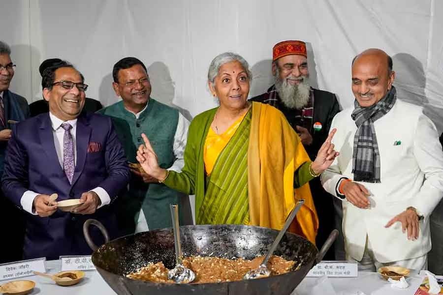 কেন্দ্রীয় বাজেটের আগে প্রতিবছর আয়োজিত হয় হালুয়া উৎসব, জানেন কেন?