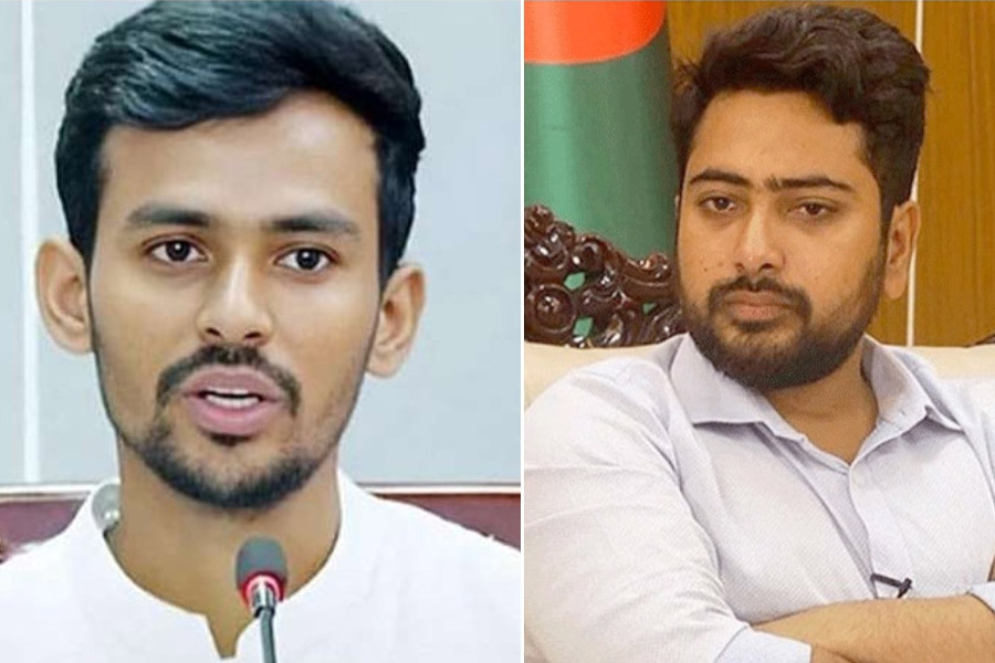 ফেব্রুয়ারিতেই ছাত্রদের নতুন রাজনৈতিক দল! ‘বিপদের গন্ধ’ পাচ্ছেন ইউনুস
