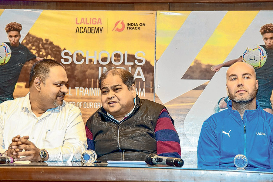 তরুণ প্রতিভা তুলে আনতে নয়া উদ্যোগ, বিনামূল্যে আবাসিক ফুটবল অ্যাকাডেমি ভবানীপুরের
