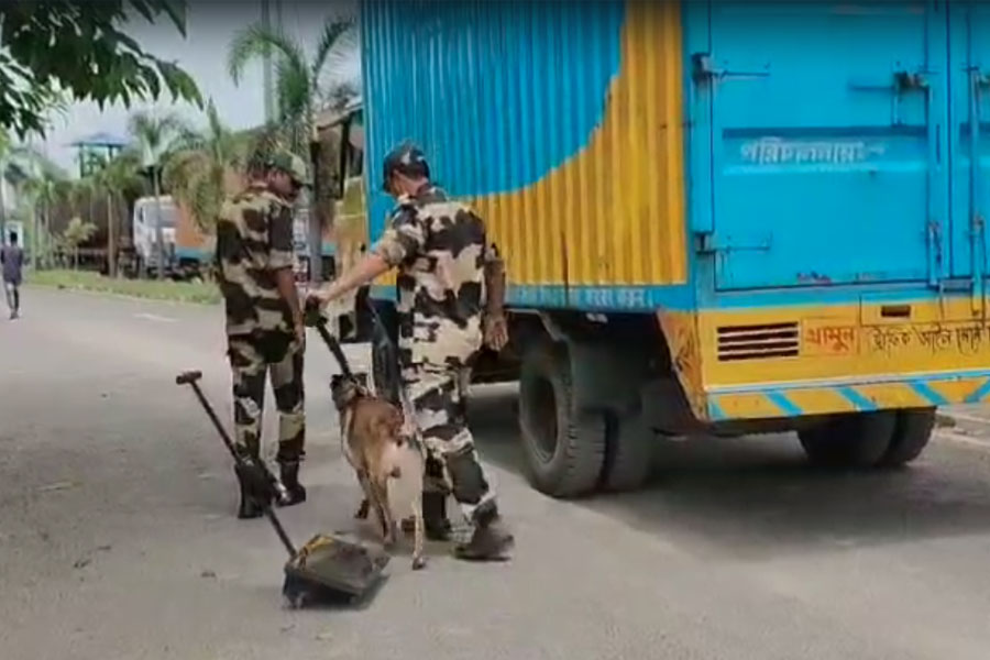 নজরে অশান্ত বাংলাদেশ, সাধারণতন্ত্র দিবসের আগে নিশ্ছিদ্র নিরাপত্তা সীমান্তে, চলছে নাকা চেকিং