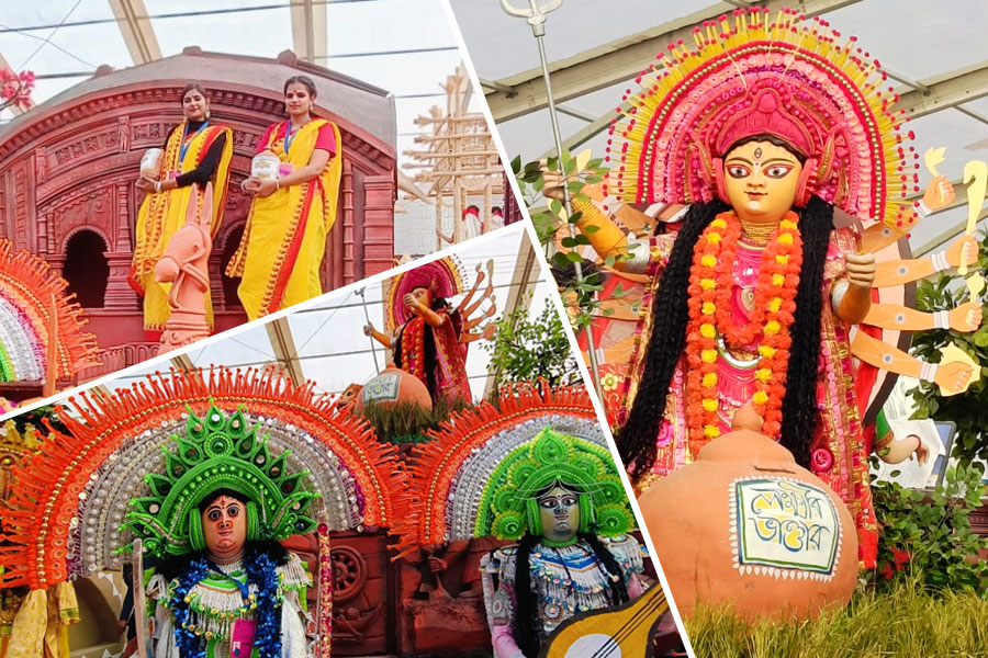 লক্ষ্মীর ভাণ্ডার থেকে দুর্গাপ্রতিমা, সাধারণতন্ত্র দিবসে বাংলার ট্যাবলোয় নারীশক্তির জয়গান, দেখুন ঝলক