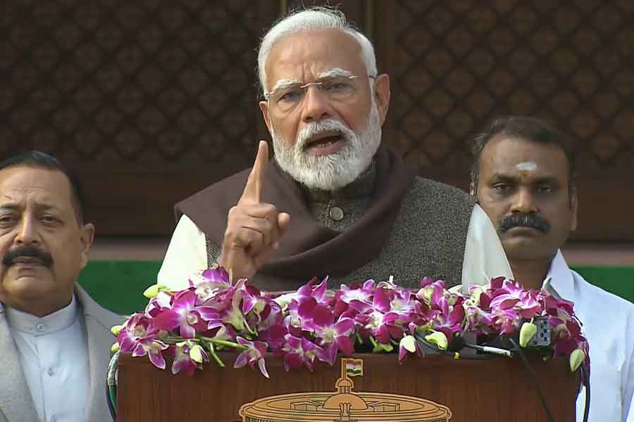 ‘১০ বছরে প্রথমবার আগুন জ্বালানোর চেষ্টা হয়নি’, বাজেটের আগে মোদির নিশানায় ‘বিদেশি শক্তি’