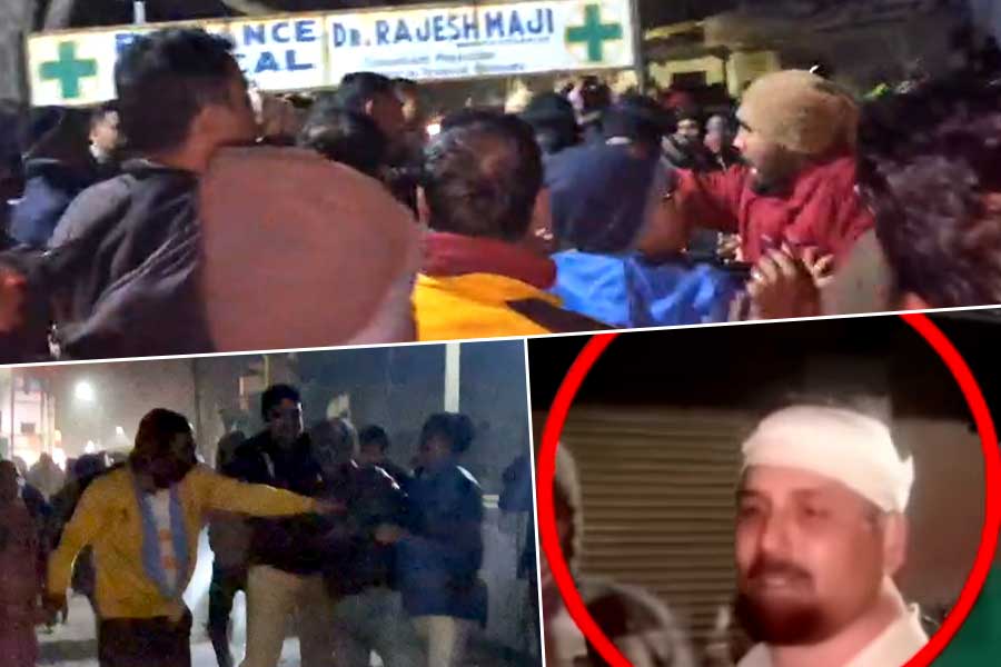 ‘ভুল’ ইঞ্জেকশনে শিশুমৃত্যু, চিকিৎসকের চেম্বার ভাঙচুর, আটকাতে গিয়ে রক্ত ঝরল অণ্ডালের ওসির