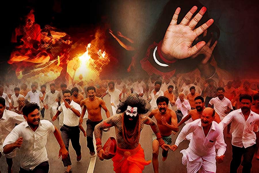 ‘ভাগ্য ফিরবে’, তন্ত্রসাধনার নামে তুতো ভাইয়ের স্ত্রীকে ধর্ষণ! তান্ত্রিককে নেড়া করে গণধোলাই গ্রামবাসীর