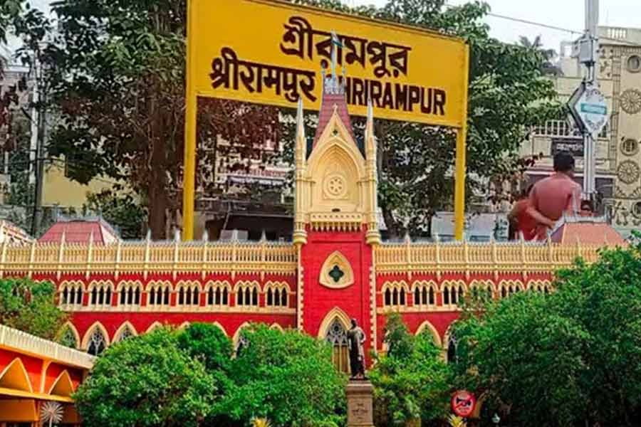 শ্রীরামপুর স্টেশন থেকে হকার উচ্ছেদে রইল না বাধা, ছাড়পত্র হাই কোর্টের