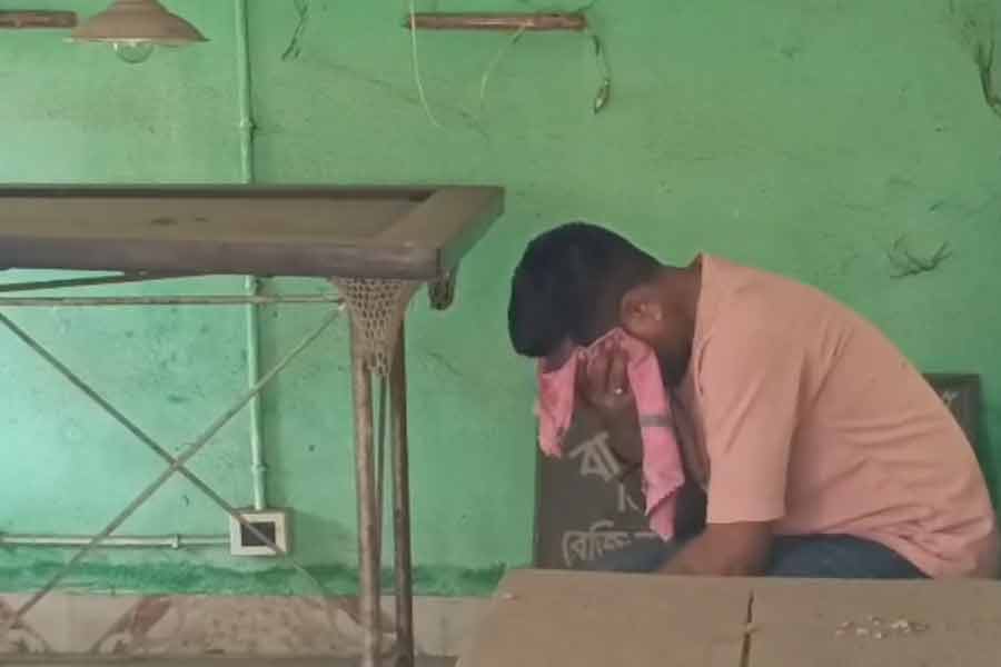 উত্তরপ্রদেশের হোটেলে আটকে কিডনি পাচারের অভিযোগ, বারুইপুরে চাঞ্চল্য, পুলিশের জালে ১