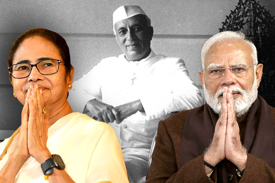 জওহরলাল নেহরুর ৬১তম মৃত্যুবার্ষিকী, শ্রদ্ধা জানালেন মোদি-মমতা