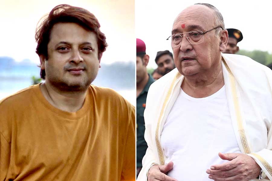 ‘সবে দুটো ছবি হল’, ‘রক্তবীজ ২’ নিয়ে ভিক্টরের সঙ্গে ছবি পোস্ট করে কী বার্তা শিবপ্রসাদের?