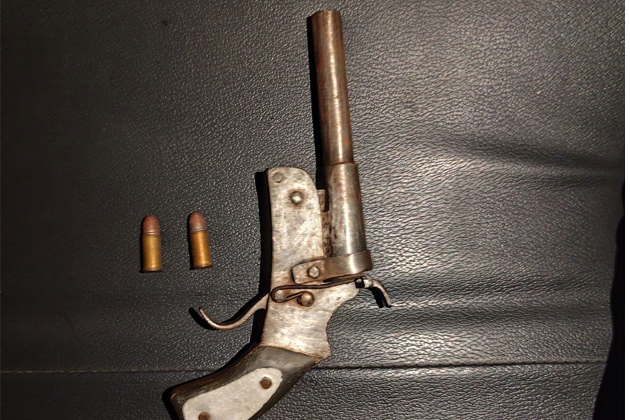 2 arrested from Armenian Ghat with firearms in kolkata
