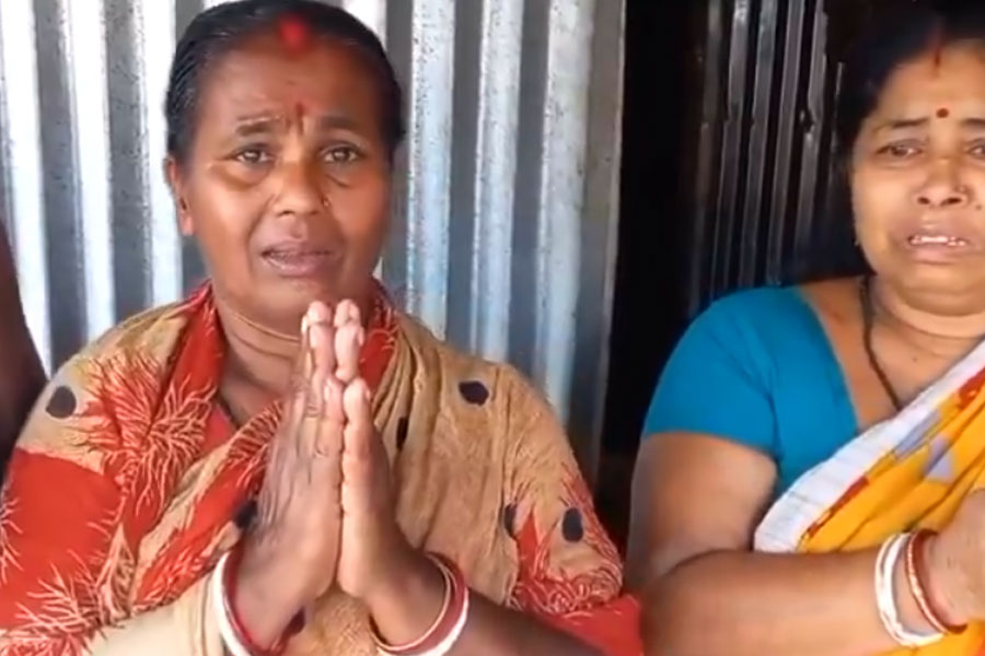 বাংলাদেশি সন্দেহে মহারাষ্ট্রে ৬ মাস ‘বন্দি’ রানাঘাটের ২ পরিযায়ী মতুয়া যুবক! মুখ্যমন্ত্রীর দ্বারস্থ পরিবার